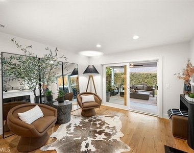 843 Bernard Drive - Photo Thumbnail 18