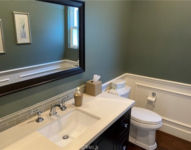 4470 Stansbury Avenue - Photo Thumbnail 23