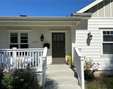 4470 Stansbury Avenue - Photo Thumbnail 3