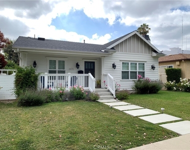 4470 Stansbury Avenue - Photo Thumbnail 1