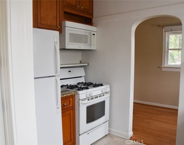 817 E Palm - Photo Thumbnail 9