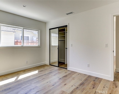 459 N Olive Street - Photo Thumbnail 8
