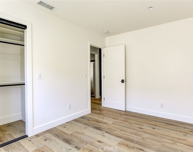 459 N Olive Street - Photo Thumbnail 9