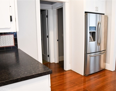 268 N Grand - Photo Thumbnail 20