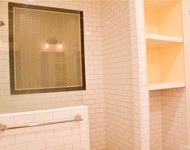 268 N Grand - Photo Thumbnail 12