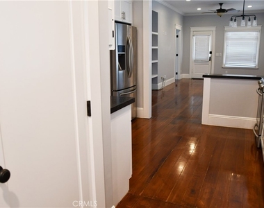 268 N Grand - Photo Thumbnail 25
