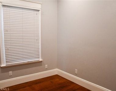 268 N Grand - Photo Thumbnail 26