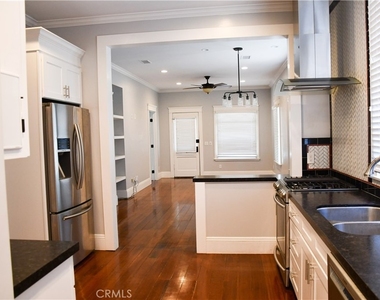 268 N Grand - Photo Thumbnail 19