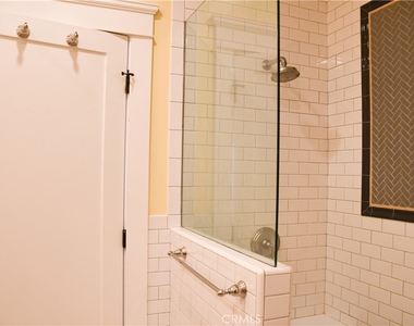 268 N Grand - Photo Thumbnail 16