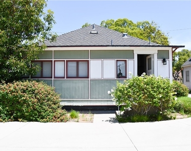 268 N Grand - Photo Thumbnail 42