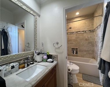 2546 Hibiscus Street - Photo Thumbnail 21