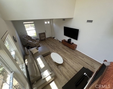 2546 Hibiscus Street - Photo Thumbnail 11