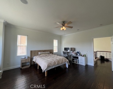 2546 Hibiscus Street - Photo Thumbnail 12