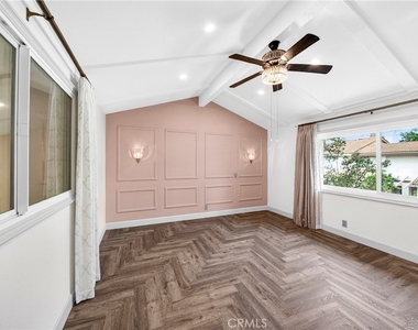1034 Creekside Drive - Photo Thumbnail 20