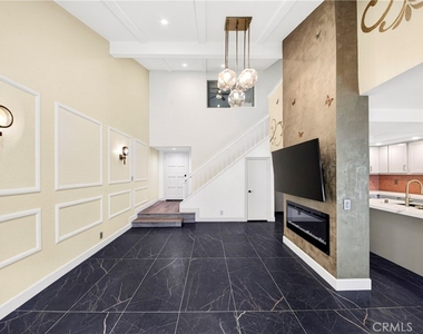 1034 Creekside Drive - Photo Thumbnail 3