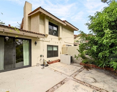 1034 Creekside Drive - Photo Thumbnail 31