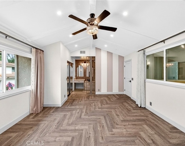 1034 Creekside Drive - Photo Thumbnail 23