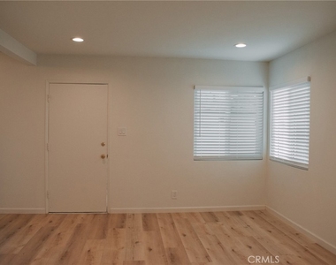 21004 Henrietta - Photo Thumbnail 6