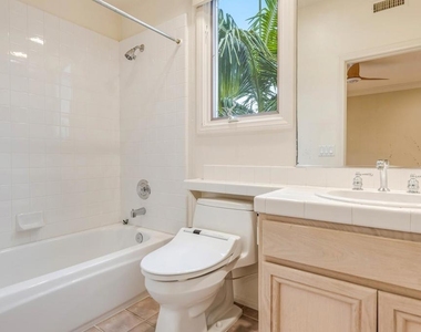 5370 Renaissance Avenue - Photo Thumbnail 32