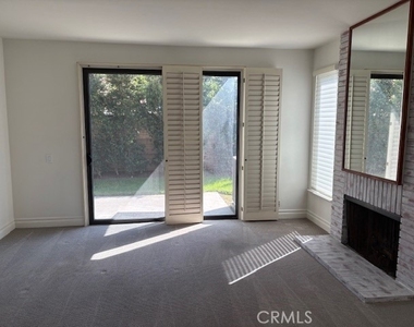 2124 Woodbriar Court - Photo Thumbnail 2