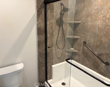 2124 Woodbriar Court - Photo Thumbnail 10