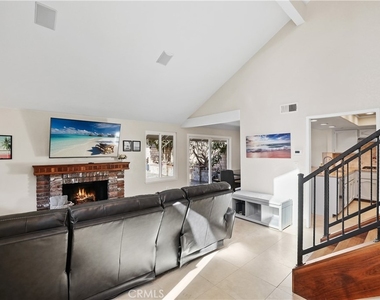 20981 Coastview Lane - Photo Thumbnail 4