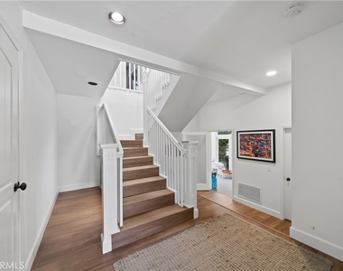 1044 Noria Street - Photo Thumbnail 13