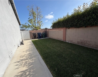 6471 Brown Circle - Photo Thumbnail 2