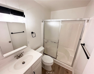 33802 Castano Drive - Photo Thumbnail 9