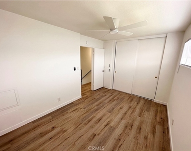 33802 Castano Drive - Photo Thumbnail 8