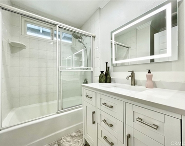 22881 Springwater - Photo Thumbnail 13