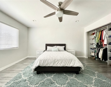 22881 Springwater - Photo Thumbnail 18