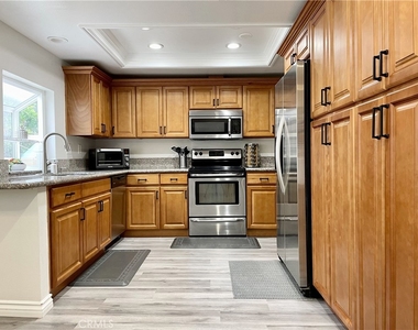 22881 Springwater - Photo Thumbnail 6