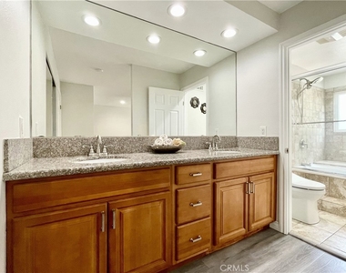 22881 Springwater - Photo Thumbnail 16