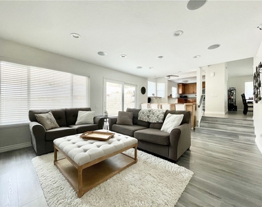 22881 Springwater - Photo Thumbnail 10