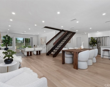 3871 Hendrix Street - Photo Thumbnail 3