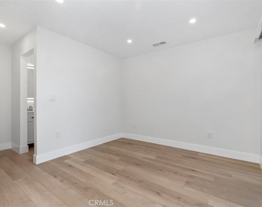 3871 Hendrix Street - Photo Thumbnail 18