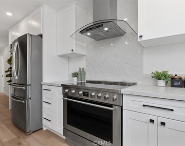 3871 Hendrix Street - Photo Thumbnail 13