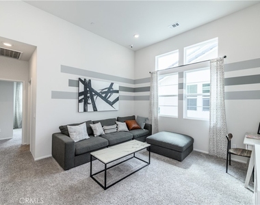 1221 Brush Creek - Photo Thumbnail 15
