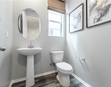 1221 Brush Creek - Photo Thumbnail 12