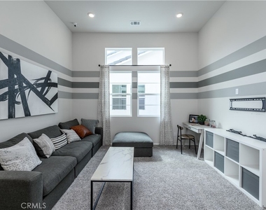 1221 Brush Creek - Photo Thumbnail 14