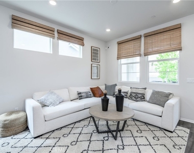 1221 Brush Creek - Photo Thumbnail 11