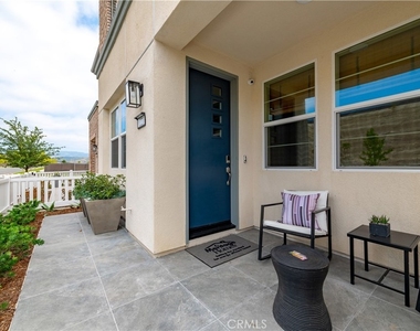 1221 Brush Creek - Photo Thumbnail 2
