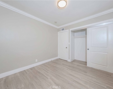 1817 E Morava Avenue - Photo Thumbnail 25