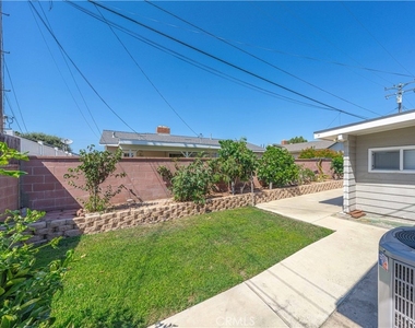 1817 E Morava Avenue - Photo Thumbnail 28