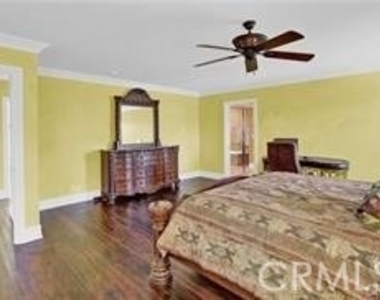 2440 Los Alisos - Photo Thumbnail 11