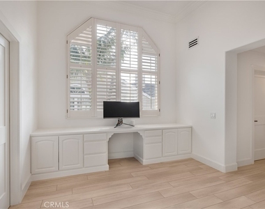 85 Hillsdale - Photo Thumbnail 14