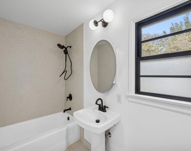 1061 Buena Vista Way - Photo Thumbnail 22
