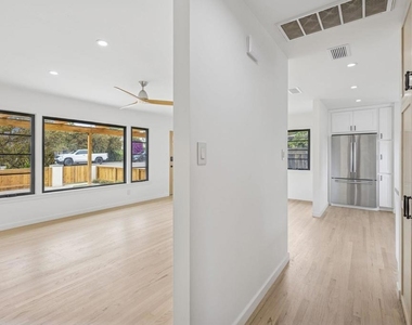 1061 Buena Vista Way - Photo Thumbnail 21