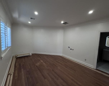 357 Esther Avenue - Photo Thumbnail 11